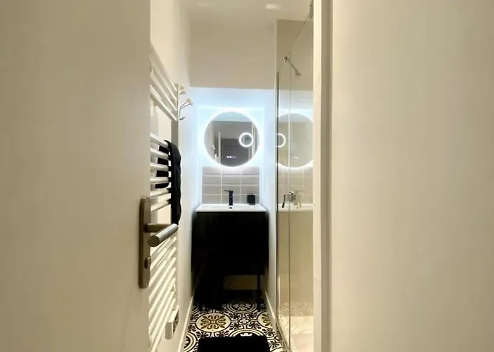 Appartement De Charme Plein Centre-ville De A 2 Pas Du Marche La Rochelle (Charente-Maritime)